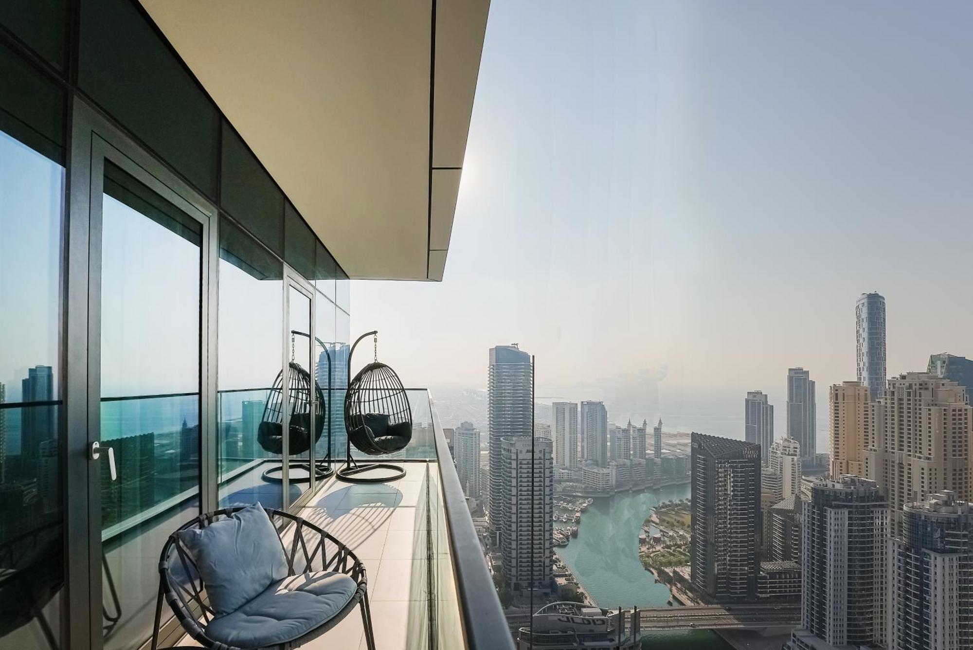 Modern 2Br High Floor Haven In Vida Dubai Marina Apartman Kültér fotó